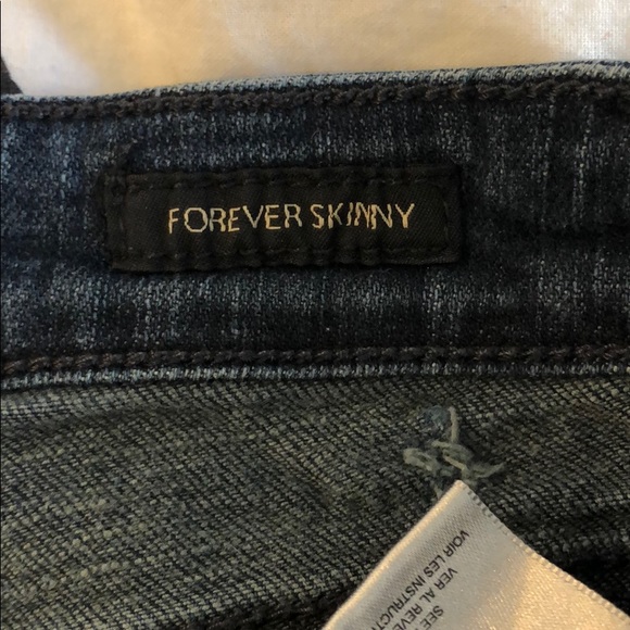 Jessica Simpson Jeans - Picture 5 of 9